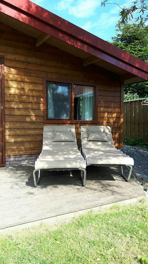 Vrijstaande Blokhut Villa Egmond-Binnen Luaran gambar